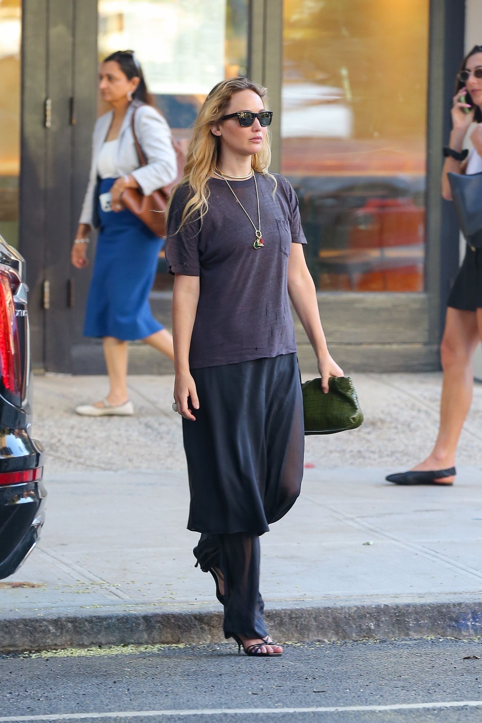 EXCLUSIVE New York NY Jennifer Lawrence turned heads in New York City as she stepped out for dinner wearing a charcoal...