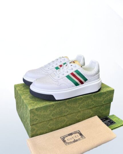 Gucci sneakers white leather with green red web stripes luxury low-top design