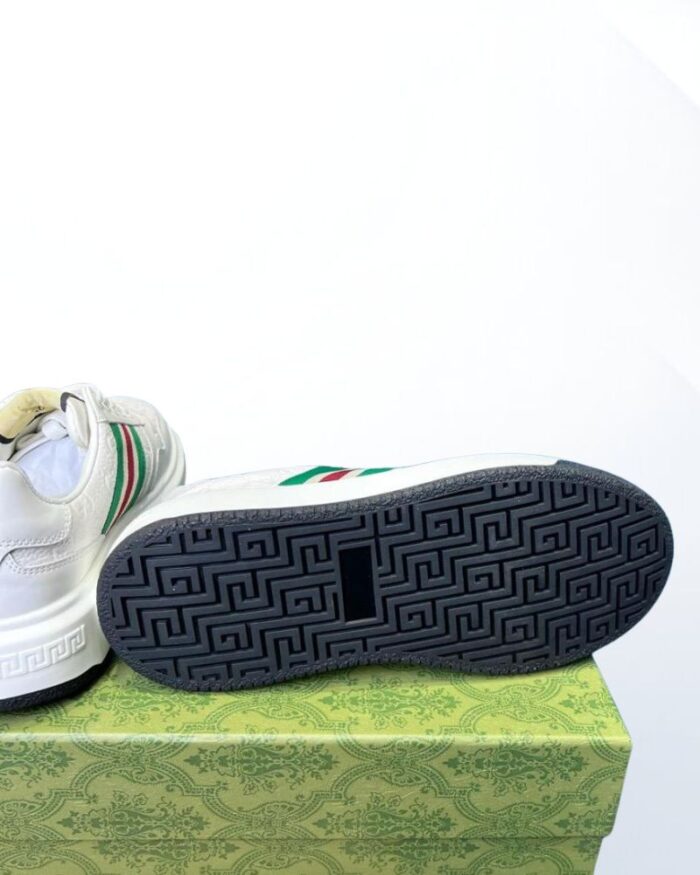 Gucci sneakers white leather with green red web stripes luxury low-top design