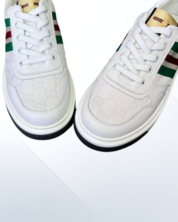 Gucci sneakers white leather with green red web stripes luxury low-top design