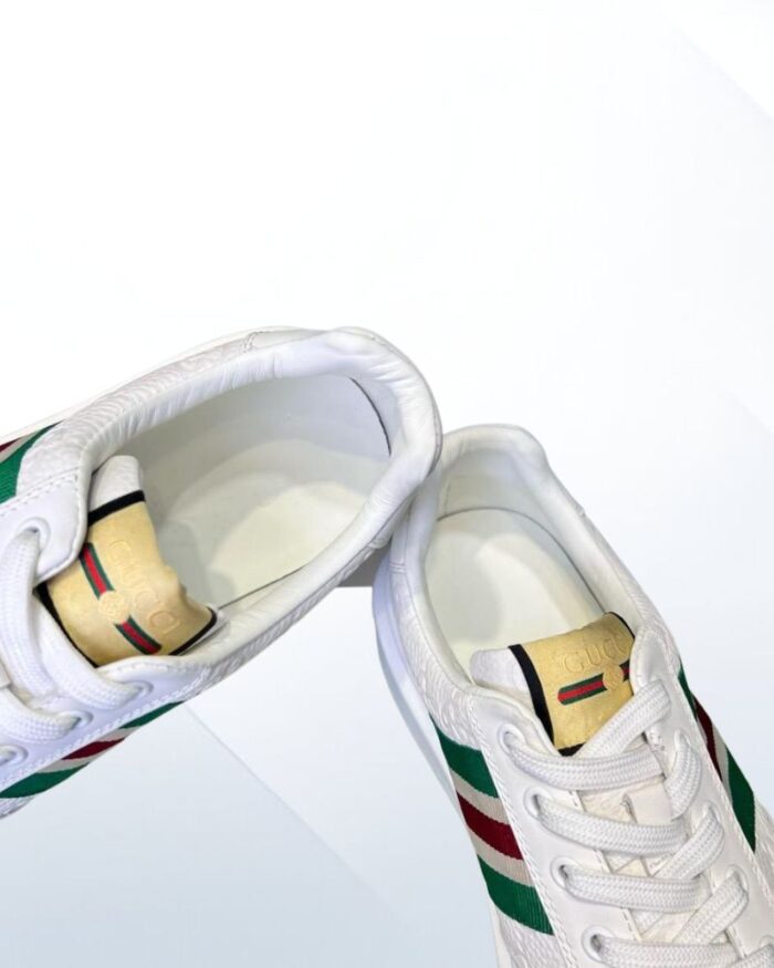 Gucci sneakers white leather with green red web stripes luxury low-top design