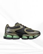 New Balance Abzorb 2000 Wakame Black is a retro-inspired performance sneaker combining premium cushioning, durability, and modern streetwear style. Designed for runners and sneaker enthusiasts, this model brings back the chunky “dad shoe” aesthetic with updated comfort technology. The breathable mesh upper and supportive overlays provide lightweight structure and durability, while the innovative Abzorb cushioning system ensures soft impact absorption and superior energy return during daily wear or training sessions. The unique green sole units enhance both style and function. Key Features: Premium Abzorb cushioning for ultimate comfort. Retro chunky silhouette with modern updates. Durable and breathable upper construction. Ideal for running, walking, or everyday streetwear. Colorway: Wakame Black / SKU: U20006E1. New Balance Abzorb 2000