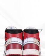 Off-White x Air Jordan 1 High “Chicago”