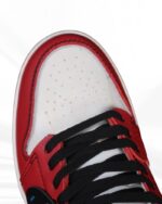 Off-White x Air Jordan 1 High “Chicago”