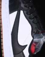 Travis Scott x Air Jordan 1 Low OG